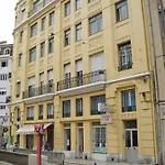 Maison d'hôtes Residencial Roxi 2*