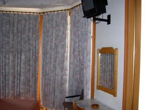 Residencial Roxi Guest house Lisbon